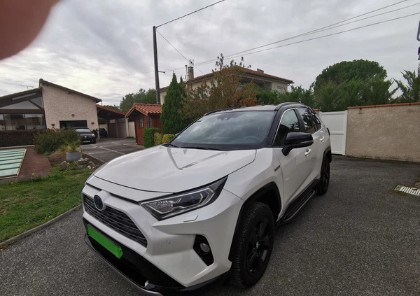 Toyota RAV4 cena 18000 przebieg: 49000, rok produkcji 2019 z Piechowice małe 137